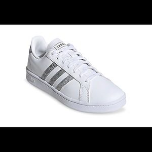 Only worn once adidas shoes.